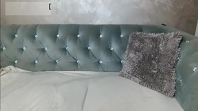 Snapshot of xoCaroxQueenxo chatting on 11.01.25 xoCaroxQueenxo online show from 11.01.25