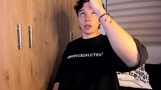 Snapshot of Mastrangelo_xxx chatting on 11.09.25 Mastrangelo xxx online show from 11.09.25