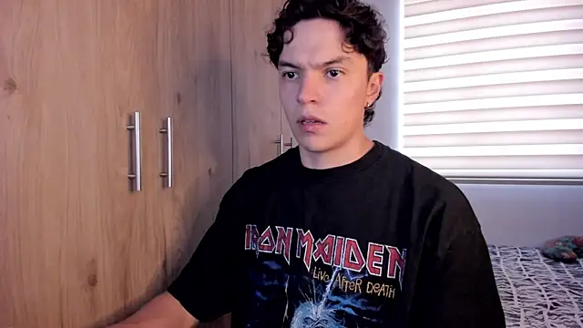 Mastrangelo xxx online show from 11.18.25