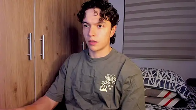 Mastrangelo xxx online show from 12.19.25