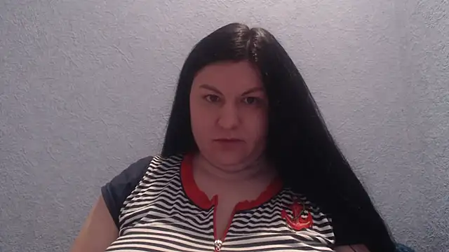 KiraSwee online show from 02.23.26