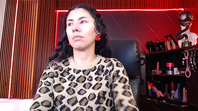 Snapshot of XiaQueen chatting on 09.24.25 XiaQueen online show from 09.24.25