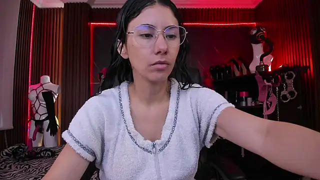 Snapshot of XiaQueen chatting on 10.23.25 XiaQueen online show from 10.23.25