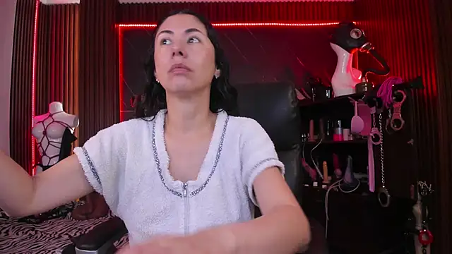 Snapshot of XiaQueen chatting on 11.07.25 XiaQueen online show from 11.07.25