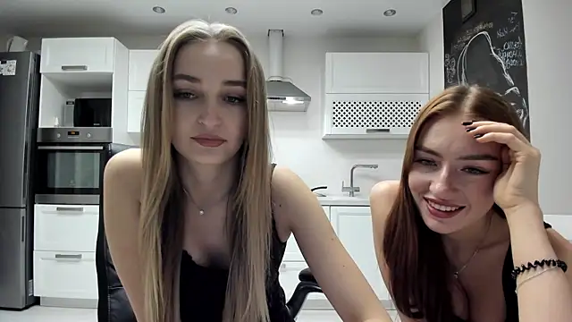 Snapshot of lisenok chatting on 10.12.25 lisenok online show from 10.12.25