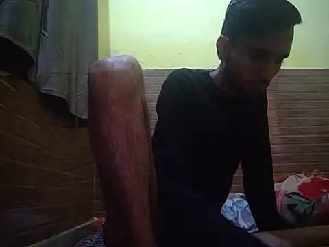 Queen Couple online show from 02.21.25