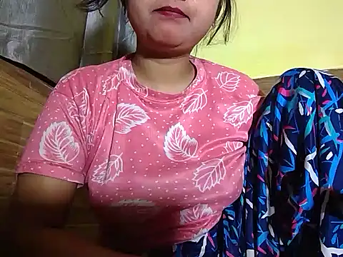 Queen Couple online show from 02.27.25