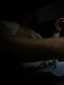 Snapshot of hintly chatting on 10.15.25 hintly online show from 10.15.25