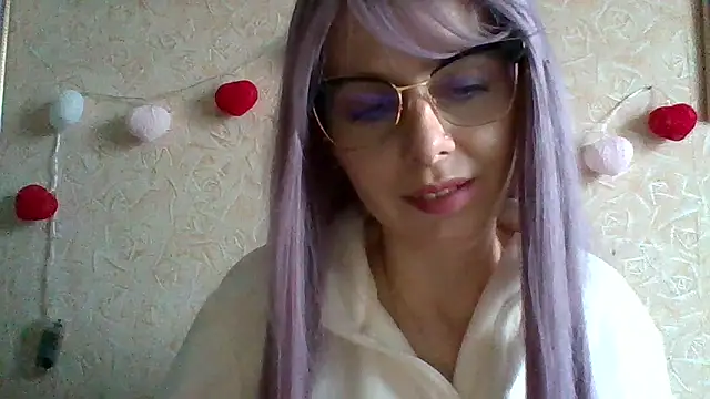 LuminousLady online show from 02.14.25