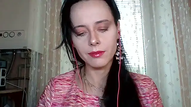 LuminousLady online show from 09.19.25