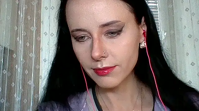 LuminousLady online show from 09.29.25