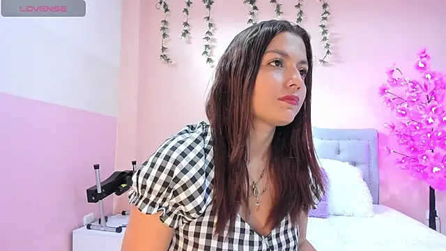 Snapshot of littletammy4u_ chatting on 10.09.25 littletammy4u online show from 10.09.25