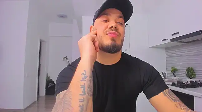 Snapshot of ZackMasterss chatting on 02.05.25 ZackMasterss online show from 02.05.25