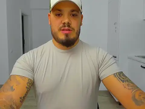 Snapshot of ZackMasterss chatting on 11.04.25 ZackMasterss online show from 11.04.25