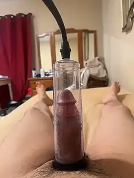 Snapshot of aleds17668 chatting on 03.09.25 aleds17668 online show from 03.09.25