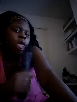 Snapshot of CocoaDoll22 chatting on 11.11.25 CocoaDoll22 online show from 11.11.25