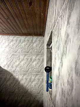 Snapshot of Mineirinho043 chatting on 10.28.25 Mineirinho043 online show from 10.28.25