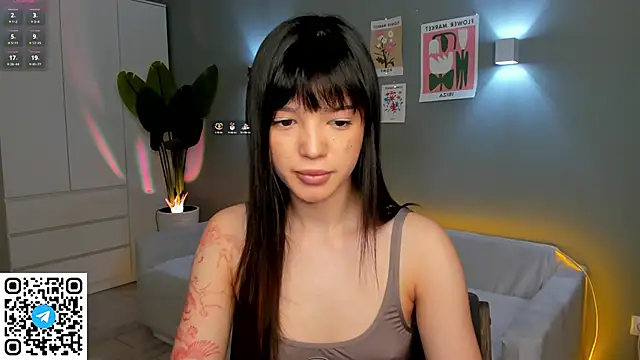 Snapshot of RikoAsada chatting on 10.07.25 RikoAsada online show from 10.07.25