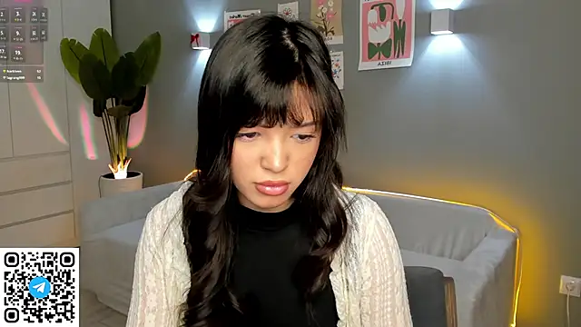 Snapshot of RikoAsada chatting on 10.14.25 RikoAsada online show from 10.14.25