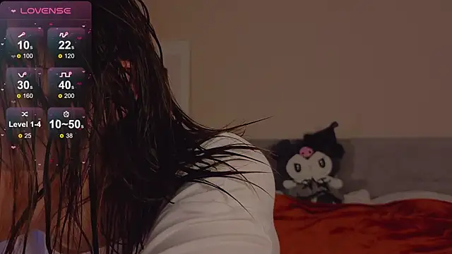 Snapshot of Mia_Luw chatting on 10.03.25 Mia Luw online show from 10.03.25