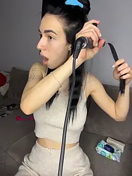 Celine Roxelle online show from 03.02.26