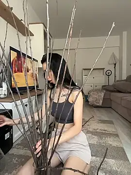 Snapshot of Celine_Roxelle chatting on 05.19.26 Celine Roxelle online show from 05.19.26