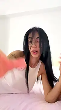 Snapshot of Celine_Roxelle chatting on 07.26.26 Celine Roxelle online show from 07.26.26
