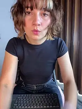 Maggie Geller online show from 02.24.25