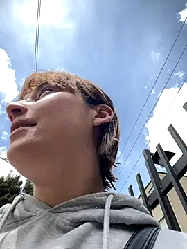 Maggie Geller online show from 12.02.25