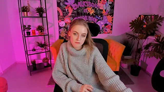 KiraMontoya online show from 02.14.25