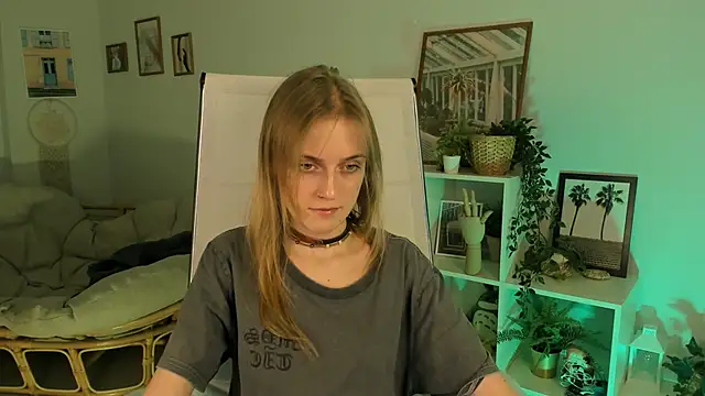 KiraMontoya online show from 03.14.25