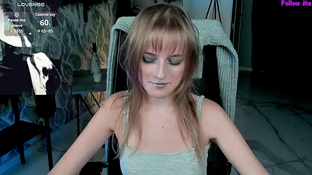 KiraMontoya online show from 10.15.25