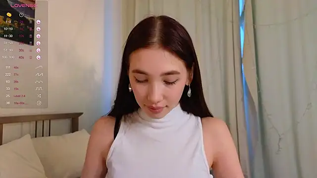 Snapshot of LizbethGee chatting on 02.17.25 LizbethGee online show from 02.17.25
