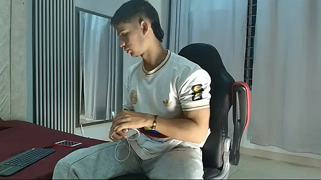 ANDRES STUD online show from 09.29.25