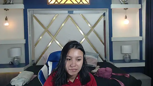 Snapshot of julieta_fn chatting on 07.18.26 julieta fn online show from 07.18.26
