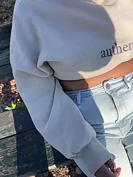 shakybabyx online show from 03.17.25