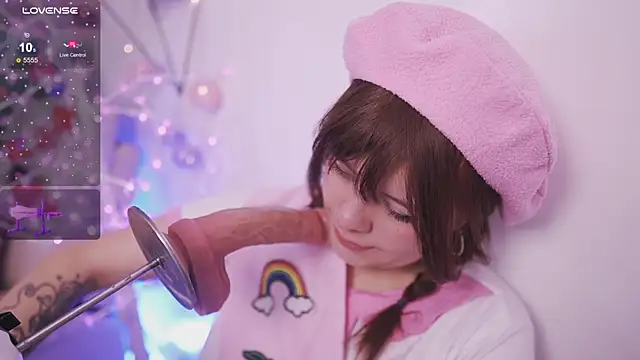 Neekito  online show from 10.18.25