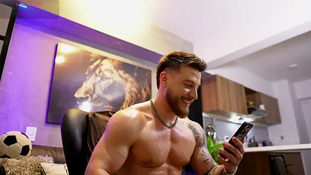 Snapshot of David_blake_ chatting on 10.19.25 David blake online show from 10.19.25