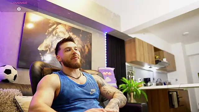 Snapshot of David_blake_ chatting on 10.30.25 David blake online show from 10.30.25