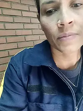 dulce 696 online show from 10.14.25