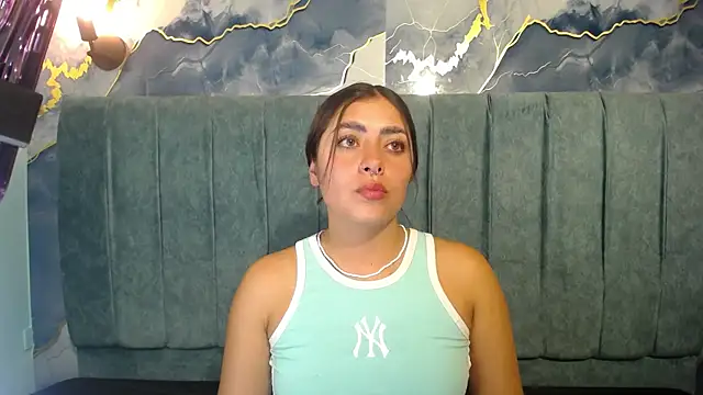 Snapshot of Emmaa_dia chatting on 10.22.25 Emmaa dia online show from 10.22.25