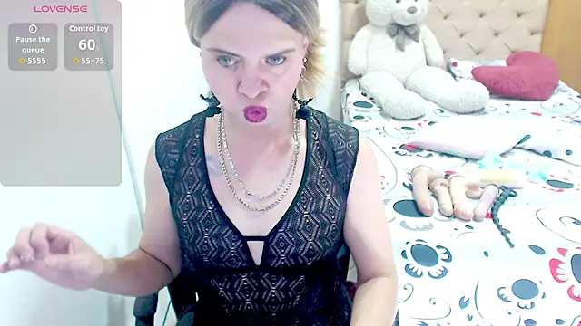 Dolldirtyxxx online show from 09.10.25