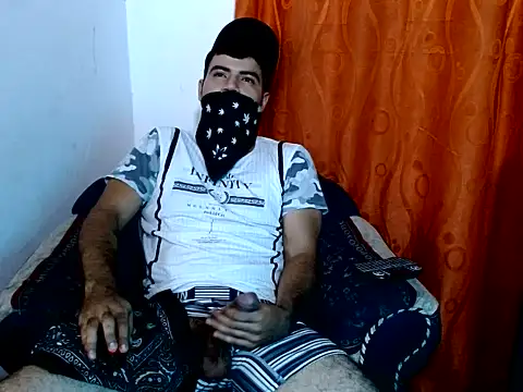 Snapshot of Antoni7_0 chatting on 11.07.25 Antoni7 0 online show from 11.07.25