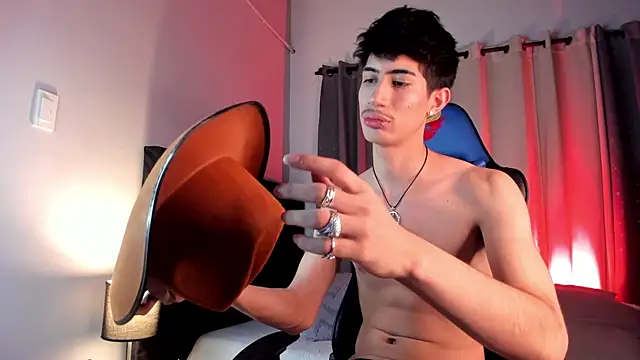 NovaaWheler online show from 10.02.25