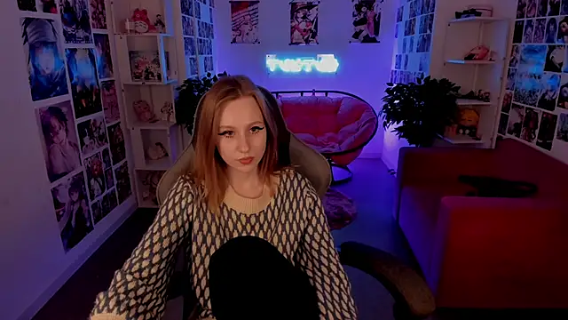 Snapshot of DariaTate chatting on 03.14.25 DariaTate online show from 03.14.25