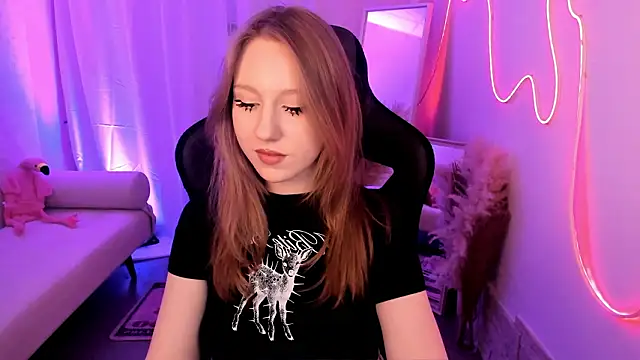 Snapshot of DariaTate chatting on 02.08.26 DariaTate online show from 02.08.26