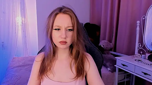 Snapshot of DariaTate chatting on 02.28.26 DariaTate online show from 02.28.26