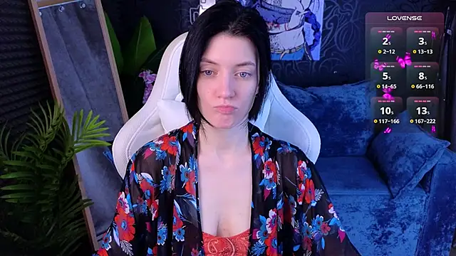 roxy riot  online show from 11.15.25