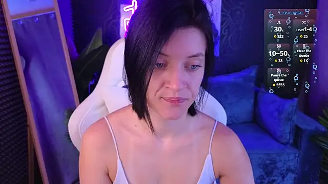 roxy riot  online show from 03.27.26