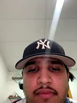 Snapshot of daniel6916 chatting on 09.27.25 daniel6916 online show from 09.27.25